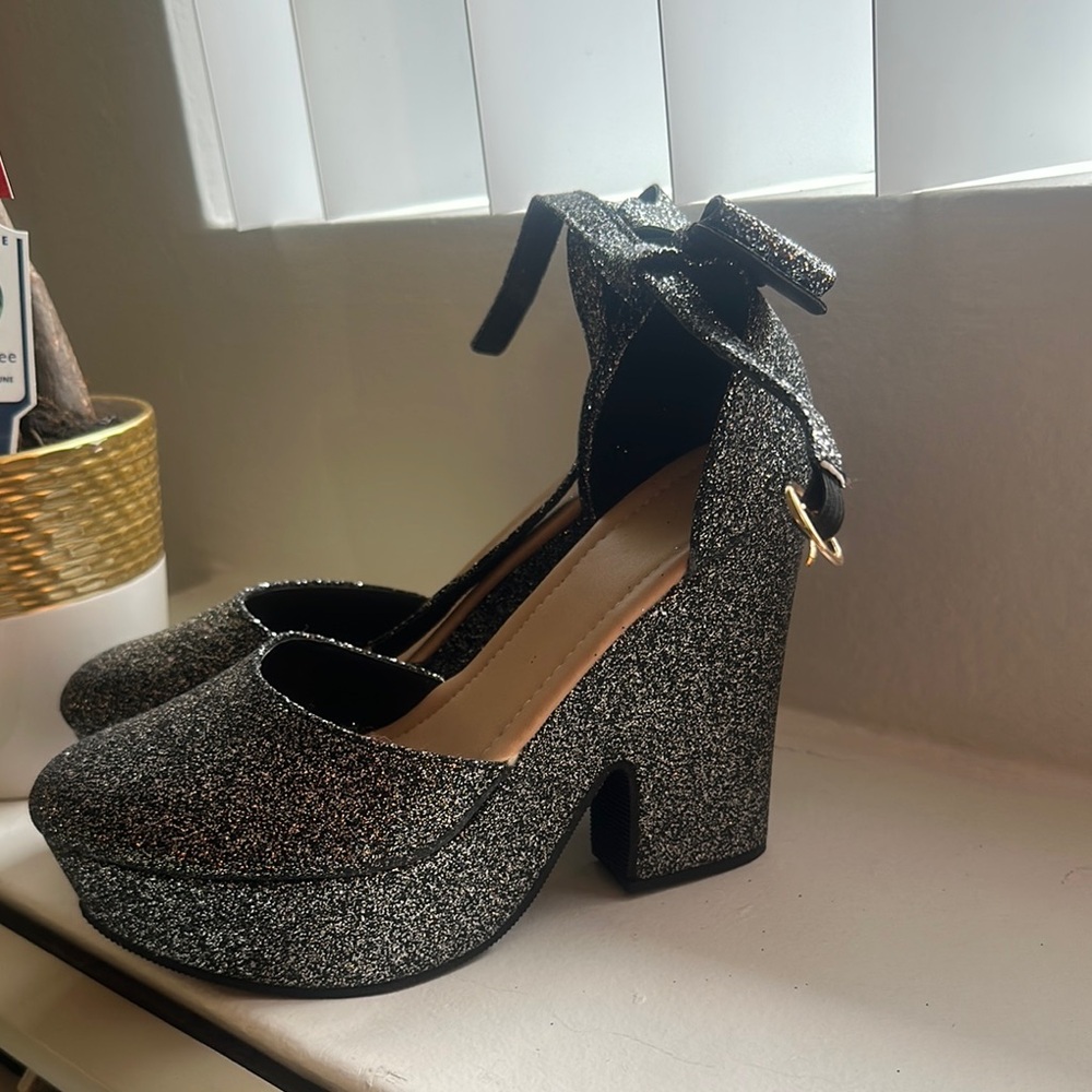 Elegant Glitter Black Women's Heels